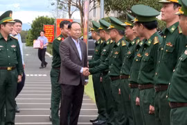 Bí thư Tỉnh ủy Thái Đại Ngọc thăm, chúc Tết các đơn vị lực lượng vũ trang