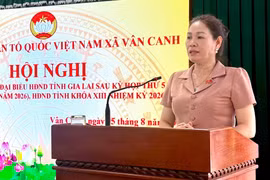 Phó Chủ tịch HĐND tỉnh Huỳnh Thúy Vân tiếp xúc cử tri xã Vân Canh và Canh Vinh