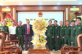 Phó Chủ tịch UBND tỉnh Dương Mah Tiệp thăm, chúc mừng Ban Chỉ huy Bộ đội Biên phòng tỉnh nhân ngày 3-3