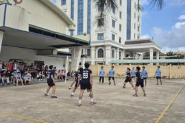 Sôi nổi Giải bóng chuyền truyền thống Trường THPT chuyên Lê Quý Đôn.