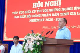 Các ứng cử viên đại biểu HĐND tỉnh Gia Lai tiếp xúc cử tri phường Pleiku