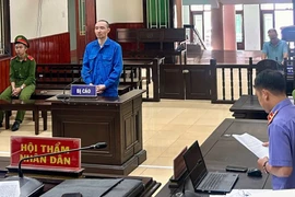 Lãnh 13 năm tù về tội “Lừa đảo chiếm đoạt tài sản” qua mạng viễn thông, Internet