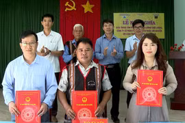 Gia Lai: Kết nghĩa hỗ trợ làng Yom phát triển, nâng cao đời sống người dân