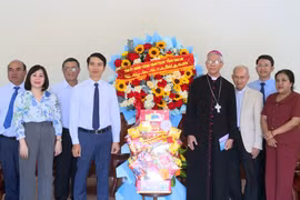 Phó Bí thư Tỉnh ủy Nguyễn Ngọc Lương thăm, chúc Tết các tổ chức tôn giáo