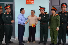 Tết này, người dân vùng bão lũ có nhà mới