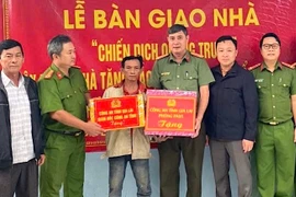 Gia Lai: Trao nhà “Chiến dịch Quang Trung” cho người dân tại xã Phù Cát