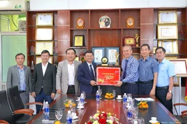 Phó Chủ tịch UBND tỉnh Nguyễn Tự Công Hoàng thăm, chúc Tết các đơn vị đầu xuân Bính Ngọ 