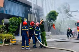 Diễn tập chữa cháy, cứu nạn tại khách sạn ở phường Quy Nhơn Nam 