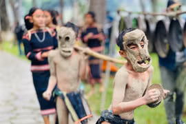 Ngày hội Văn hóa các dân tộc tỉnh Gia Lai: Cuộc trình diễn đa sắc màu di sản