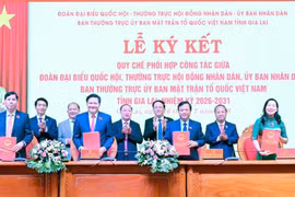 Đoàn ĐBQH, Thường trực HĐND, UBND và Ban Thường trực Ủy ban MTTQ Việt Nam tỉnh Gia Lai ký kết quy chế phối hợp