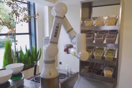 Khai trương nhà hàng robot AI đầu tiên tự nấu ăn và phục vụ tại Trung Quốc