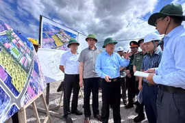 Bí thư Tỉnh ủy Thái Đại Ngọc kiểm tra tiến độ xây dựng trường phổ thông nội trú liên cấp tại xã Ia Pnôn và Ia Dom