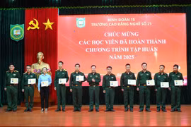 Bế giảng các lớp bồi dưỡng nâng cao năng lực cán bộ, nhân viên Binh đoàn 15