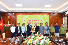 Phó Chủ tịch UBND tỉnh Dương Mah Tiệp làm việc với đoàn công tác Ngân hàng Tái thiết Đức