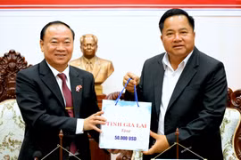 Đoàn đại biểu cấp cao tỉnh Gia Lai thăm, chúc Tết tỉnh Sekong