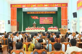 Ứng cử viên ĐBQH khóa XVI tiếp xúc cử tri phường An Bình và 2 xã Ya Hội, Đak Pơ 