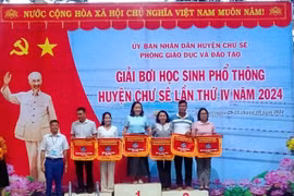 Trường Tiểu học Hùng Vương nhất giải bơi học sinh phổ thông huyện Chư Sê lần thứ IV ở bậc tiểu học