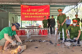Pleiku: Tiêu hủy 129 vũ khí, vật liệu nổ và công cụ hỗ trợ