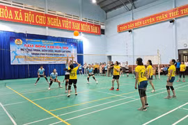 Pleiku: 22 đội tranh tài ở giải bóng chuyền hơi nữ công nhân, viên chức, người lao động