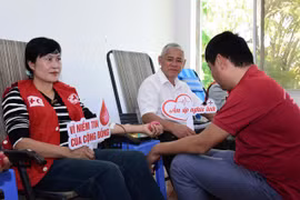 Công ty Thủy điện Ia Ly hưởng ứng Tuần lễ hồng EVN năm 2024