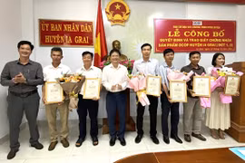 Ia Grai: Trao giấy chứng nhận 9 sản phẩm OCOP năm 2024