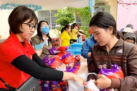 Gia Lai vận động ủng hộ phong trào “Tết Nhân ái” Xuân Ất Tỵ 2025 