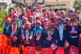 Khởi công công trình hệ thống lọc nước và tặng quà cho học sinh khó khăn huyện Phú Thiện