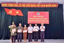 Đak Pơ biểu dương 8 người cao tuổi tiêu biểu trong xây dựng hệ thống chính trị tại cơ sở