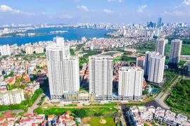 Thủ tướng Phạm Minh Chính chỉ đạo quyết liệt thực hiện các giải pháp để tăng nguồn cung, giảm giá nhà ở, bất động sản, ổn định thị trường. Ảnh: baochinhphu.vn