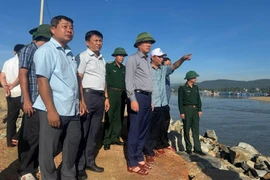 Chủ tịch UBND tỉnh Gia Lai kiểm tra công tác khắc phục thiệt hại do bão số 13 gây ra ở một số xã, phường khu vực phía Đông.