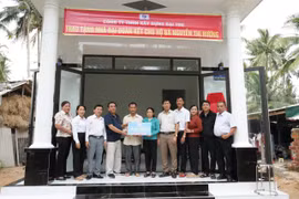 Khánh thành nhà Đại đoàn kết cho hộ dân khó khăn tại phường Hoài Nhơn