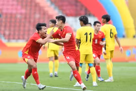 Hạ gục U22 Malaysia, U22 Việt Nam chiếm ngôi đầu bảng B