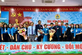 Ban Chấp hành Công đoàn phường Quy Nhơn Đông ra mắt Đại hội. Ảnh: Hoàng Vũ