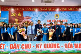 Ban Chấp hành Công đoàn phường Quy Nhơn Đông ra mắt Đại hội. Ảnh: Hoàng Vũ