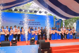 Trường THPT Pleiku kỷ niệm 50 năm ngày thành lập