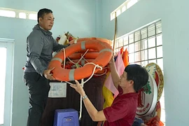 Chính quyền các địa phương trong tỉnh đang chuẩn bị ứng phó với diễn biến bất lợi từ cơn bão số 12. Ảnh: Trọng Lợi
