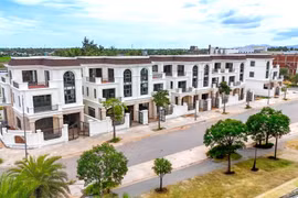 Nhà phố Hoàng Gia VCN: Không gian sống tiện nghi, giá trị an cư và đầu tư bền vững