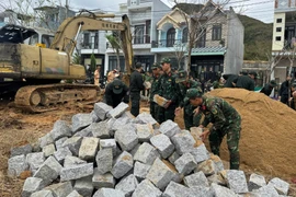 Gia Lai: Ra quân xây dựng lại nhà ở cho nhân dân vùng bão lũ