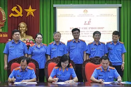 Ký kết Quy chế phối hợp giữa Viện KSND các khu vực giáp ranh