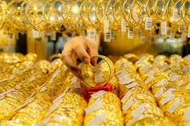 Từ ngày 10-10, thuế xuất khẩu vàng trang sức, kỹ nghệ giảm từ 1% về 0%. Ảnh: Internet
