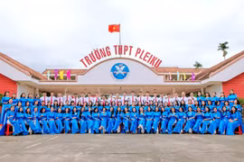Trường THPT Pleiku: Nửa thế kỷ “gieo tri thức, gặt tương lai”