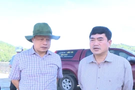 Phó Chủ tịch UBND tỉnh Dương Mah Tiệp kiểm tra công tác khắc phục thiệt hại do bão số 13 tại xã Phú Thiện