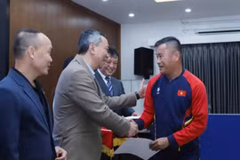 3 HLV Gia Lai hoàn thành khóa đào tạo HLV bóng đá chuyên nghiệp Pro/AFC/VFF 2024/25. 