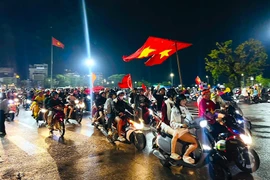 Ngập tràn niềm vui chiến thắng cùng U22 Việt Nam