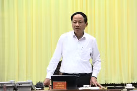 Chủ tịch UBND tỉnh Phạm Anh Tuấn phát biểu chỉ đạo tại buổi làm việc. Ảnh: Đức Hải