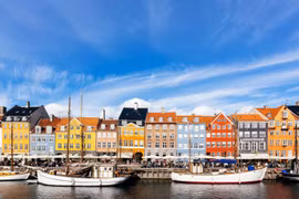 Con phố ven kênh đầy màu sắc của Copenhagen. (Ảnh: Nationalgeographic.com)