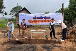 Gia Lai: Khởi công xây nhà “Tiếp bước đến trường” cho hộ nghèo xã Kon Chiêng