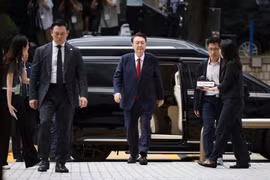 Cựu Tổng thống Hàn Quốc Yoon Suk-yeol bị bắt lần 2 vì lo ngại về việc tiêu hủy chứng cứ