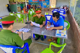 Các cơ sở kinh doanh ký cam kết chấp hành Luật phòng, chống tác hại của rượu, bia