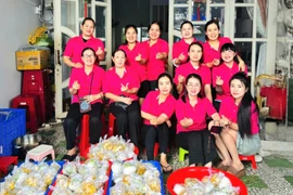 Thắp lửa yêu thương từ căn bếp thiện nguyện